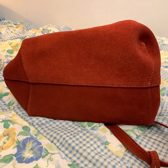 Mansur Gavriel Italian suede brick bucket bag - Picture 4 of 6